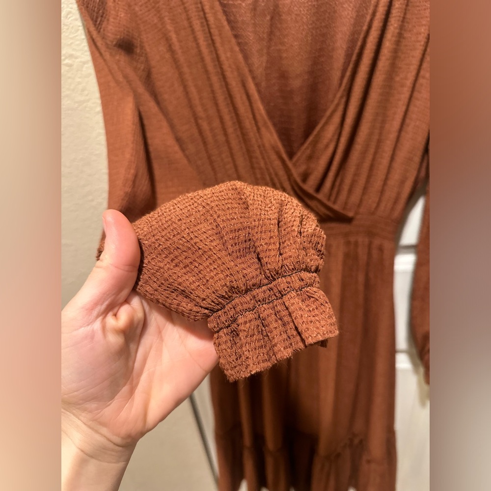 Sezane Tatiane Midi Textured Dress V-neck Ruffle Boho Quiet Luxury , size 6 US - Picture 8 of 11